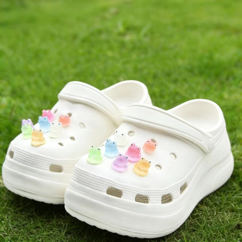 Kawaii Luminous Frog Shoe Charms for Clogs & Hole Bags, Colorful Removable DIY Decorative Accessories for Kids Women Girls