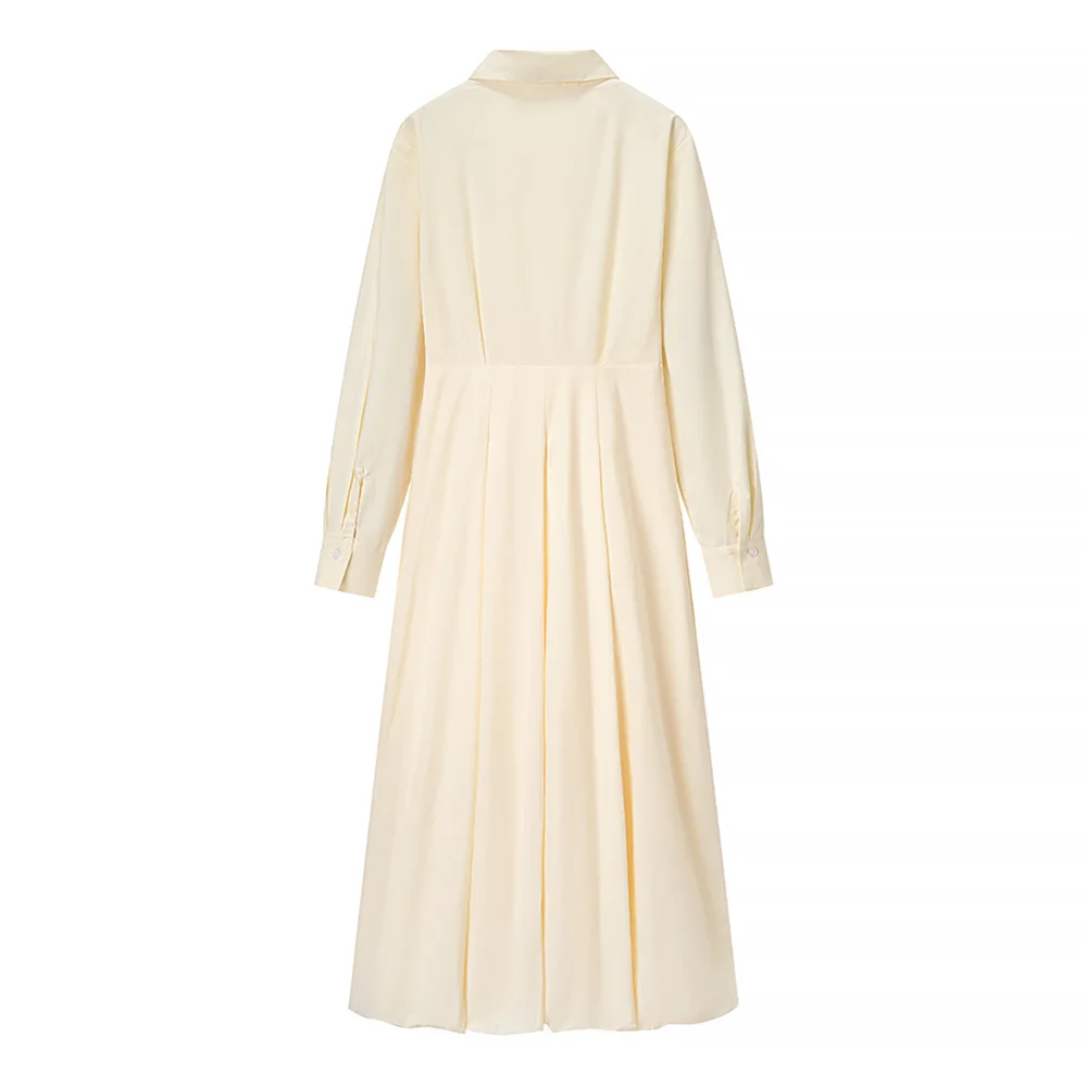 يتميز فستان نسائي جديد بقصة ضيقة وياقة طية صدر السترة وحاشية بأكمام طويلة وفستان بلون موحد #2