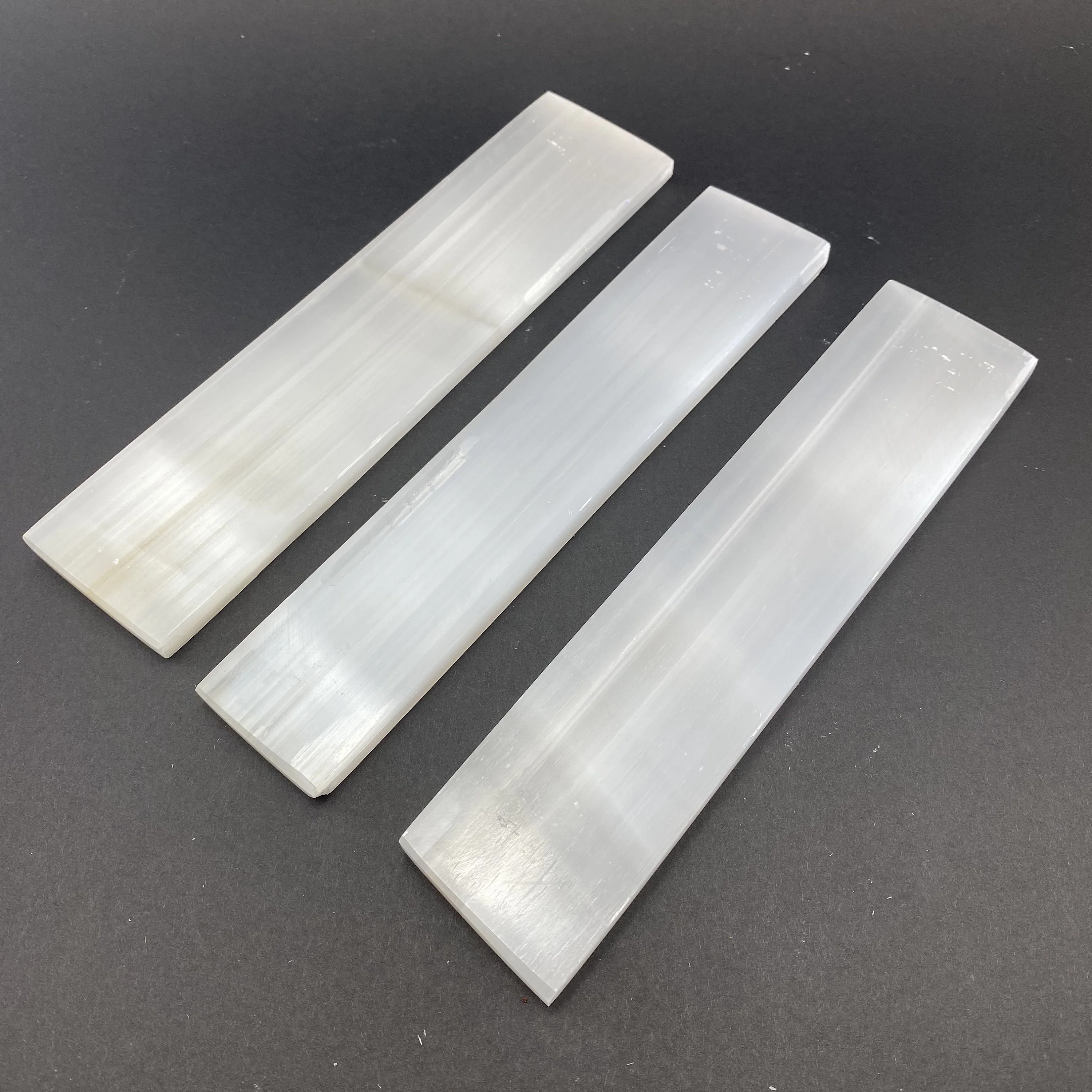 CrystalHola Selenite Charging Station Natural Mineral Flat Crystal Plate for Cleansing Purification Perfect Holiday Gift