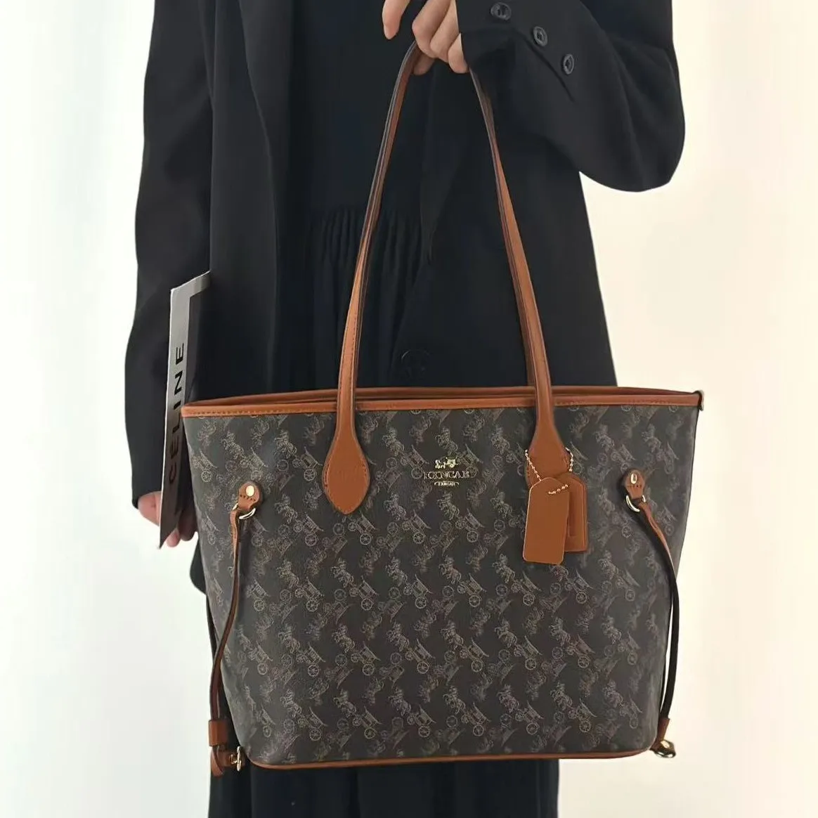 

Chic Solid Color Retro Diaper Bag For Women Unique Vintage Crossbody Handbag Luxury Designer Leather Elegant Shoulder Tote