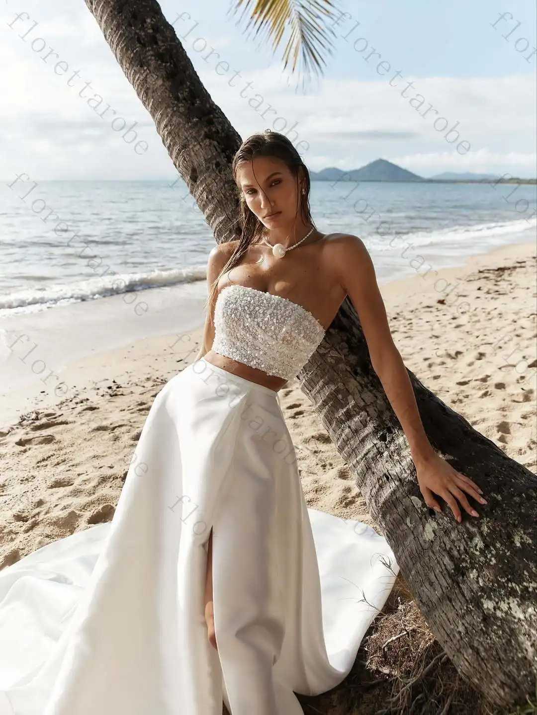 Customized Shiny Beaded Sequined Two Piece Wedding Dresses Modern Open Back Sleeveless Bridal Gown Fashion Strapless Bride Gowns