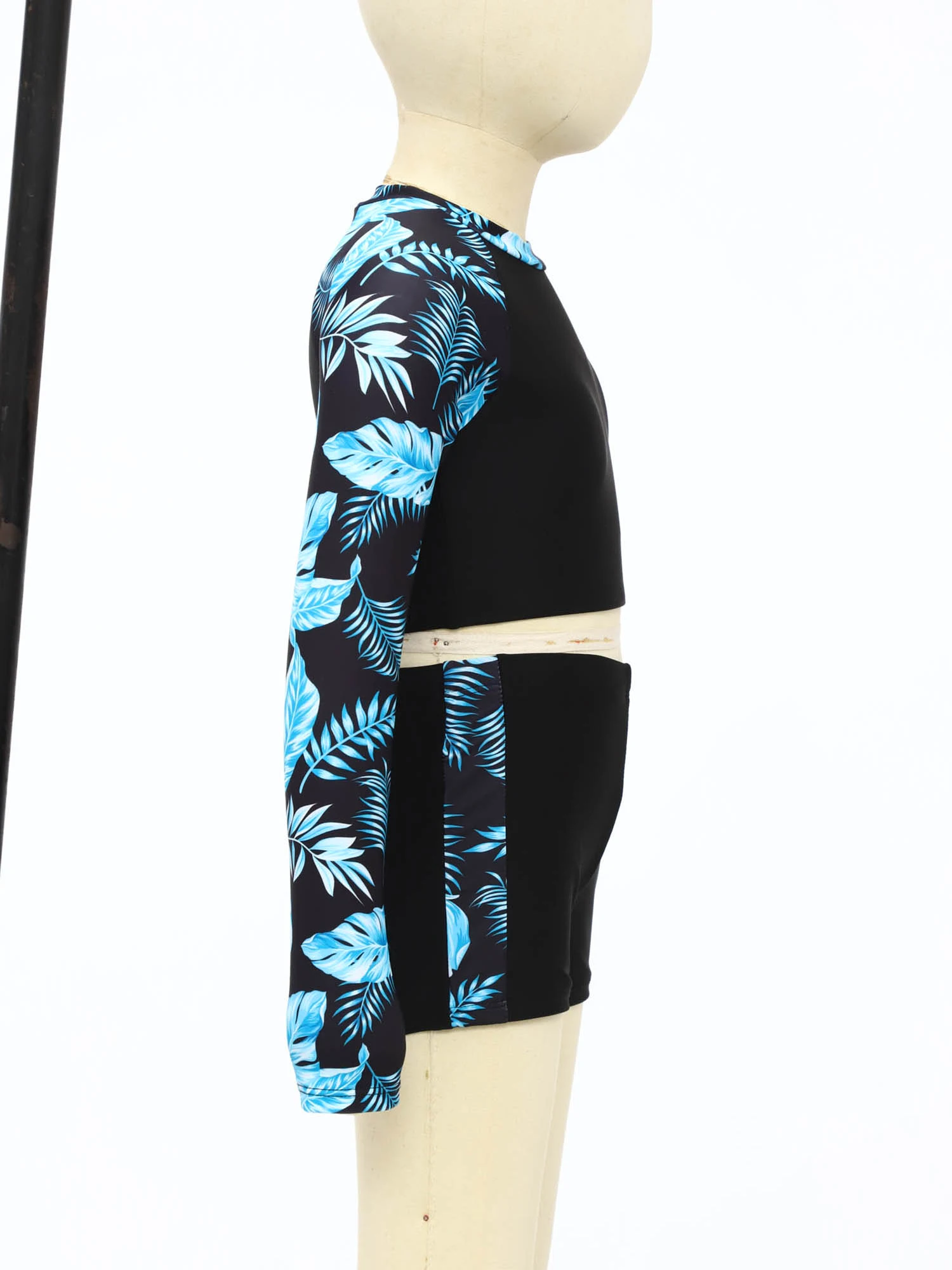 Kids Girls Rash Guard Swimwear Two Pieces Swimsuit Sun Protection Printed Long Sleeve Chest Pad Top And Shorts Beach Swim Outfit