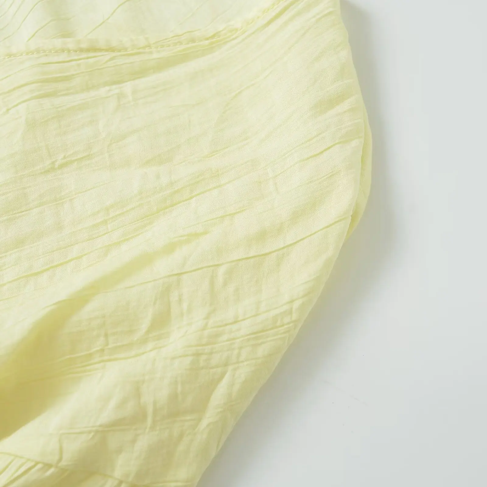 KASLEAD المرأة طويلة Sve irt ثنيات تأثير oulder وصيفة الشرف الدكتور ألياف البوليستر فضفاضة تناسب V-ne زر إغلاق