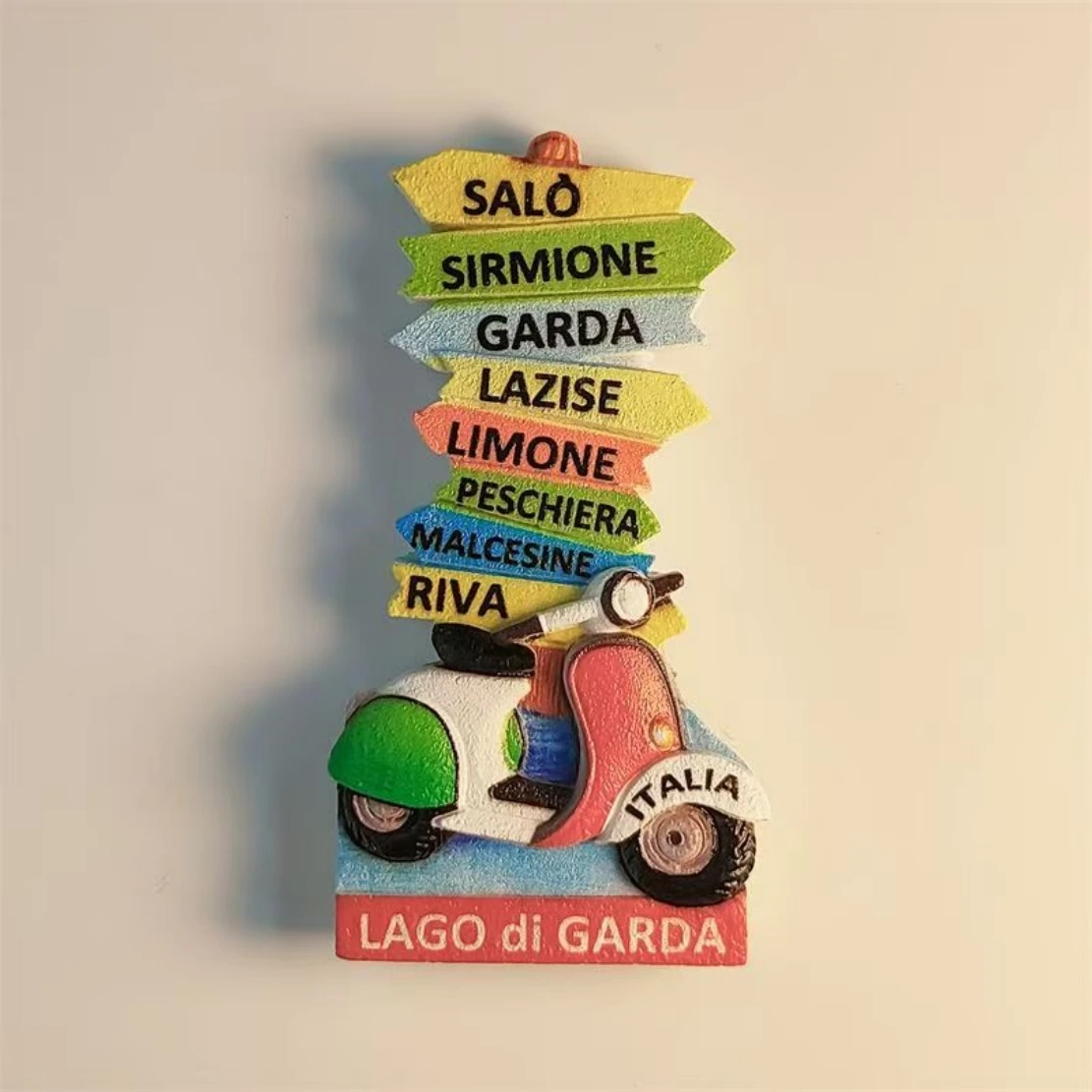 

Creative Three-dimensional Street Signs Travel Souvenirs Hand-painted Decorative Refrigerator Magnets