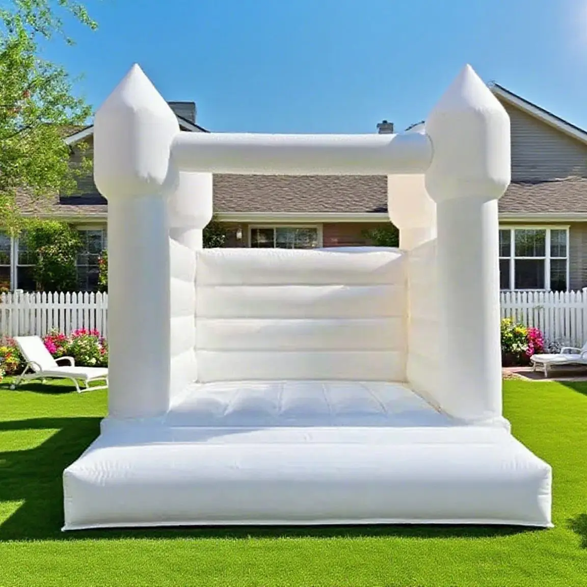 

Customized kids Birthday Party 1-6 Years Kids PVC Inflatable White Bounce House Outdoor Jumping Bouncy Castle with blower