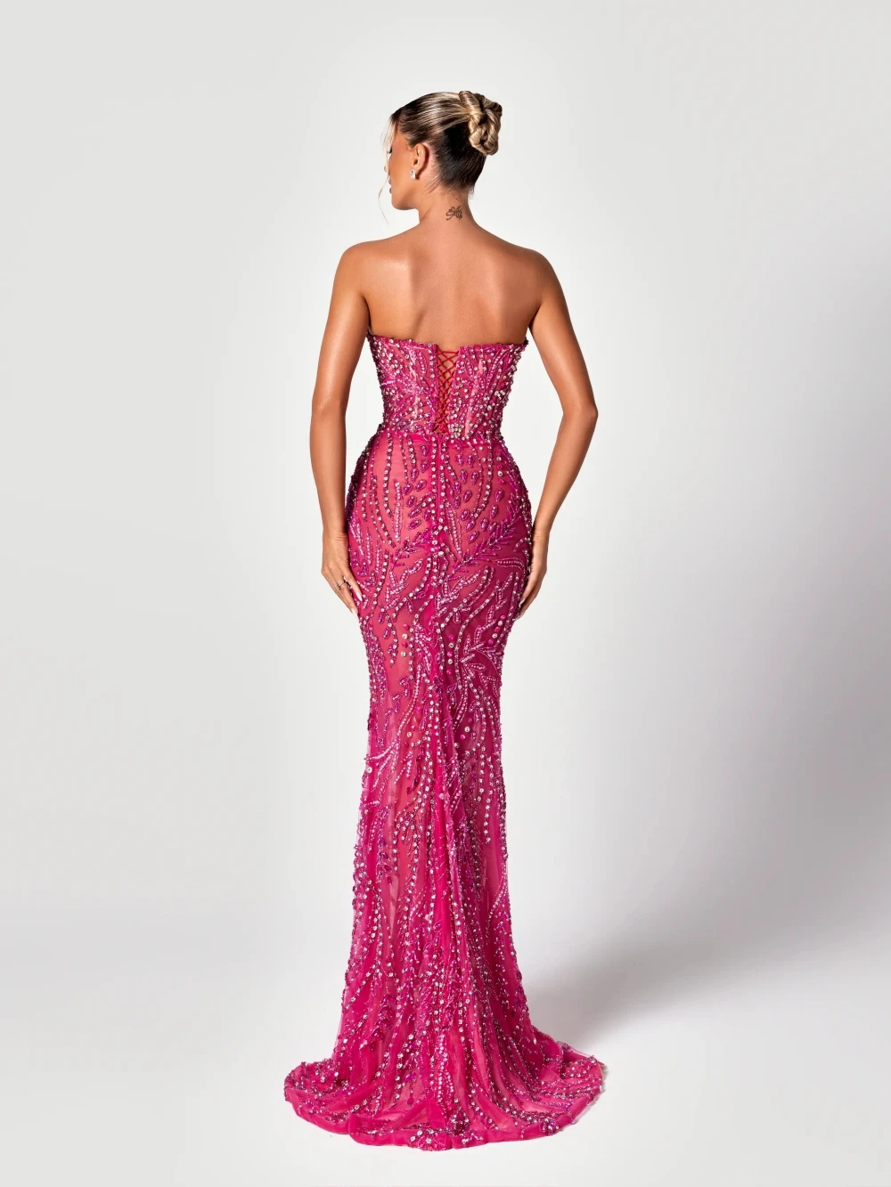 Nuevo adornado con cristales y cuentas vestido de noche largo ilusión Sexy vestido de fiesta de boda sin tirantes vestidos de graduación personalizados