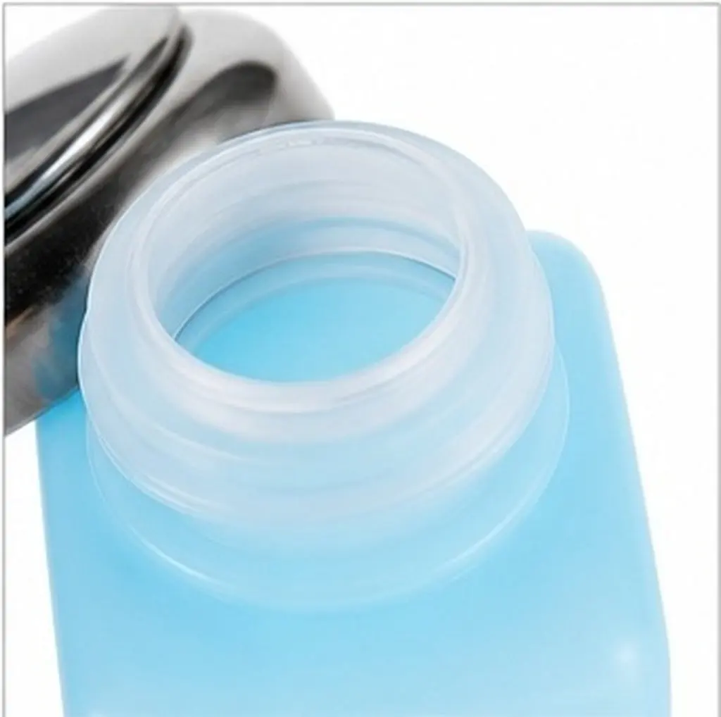 2Pcs Antistatic Press Type Alcohol Bottles 200Ml Refillable Solvent Dispenser Pump Bottles for Laboratory and Industry