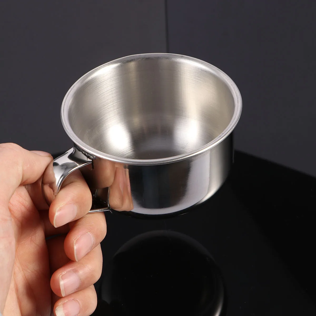 1 قطعة وعاء من الفولاذ المقاوم للصدأ مع مقبض سطح أملس للحلاقة الرطبة الماء الساخن رغوة غنية وعاء الحلاقة دائم كوب الحلاقة للرجال