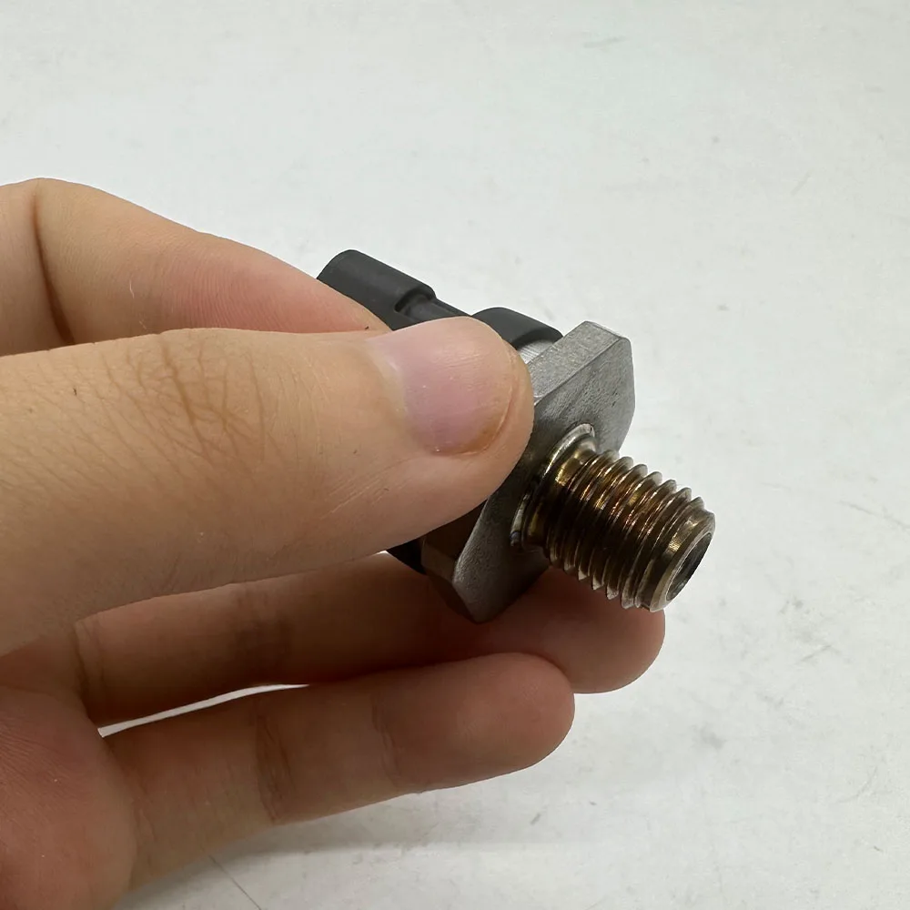 Für bosch oe 2,8 für cummins isf2.8 1800bar Kraftstoff drucksensor für opel movano renault master