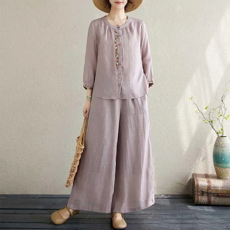 Descubre la elegancia de Ellaro: La marca de moda que redefine el estilo femenino