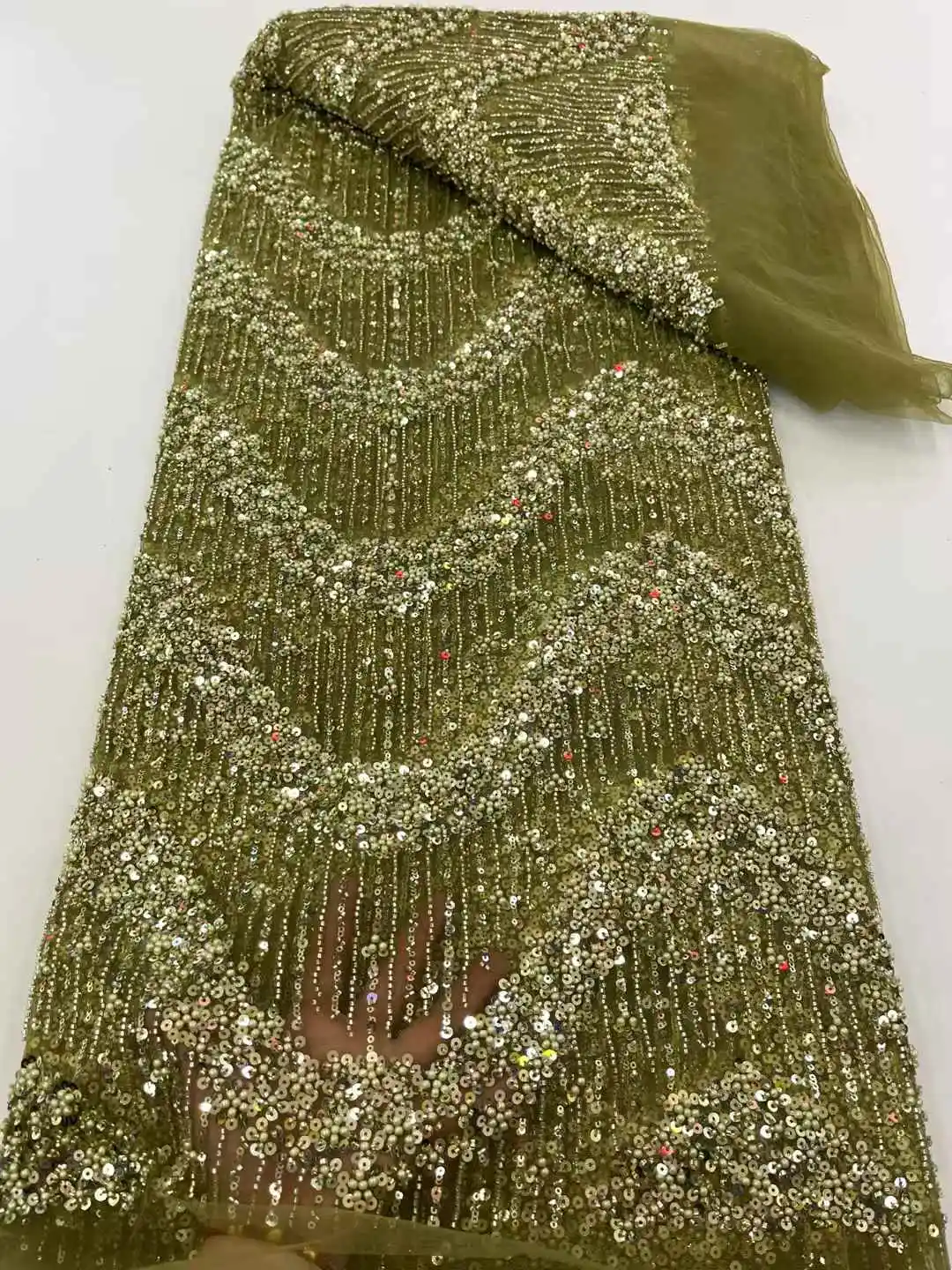 2025 高品質アフリカチュールレース生地刺繍レースビーズとスパンコールナイジェリアレース生地のウェディングドレス