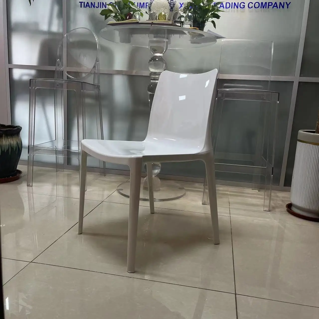 

Wholesale modern furniture white pp plastic outdoor garden design dining room wedding tables and event hotel chairs for sale