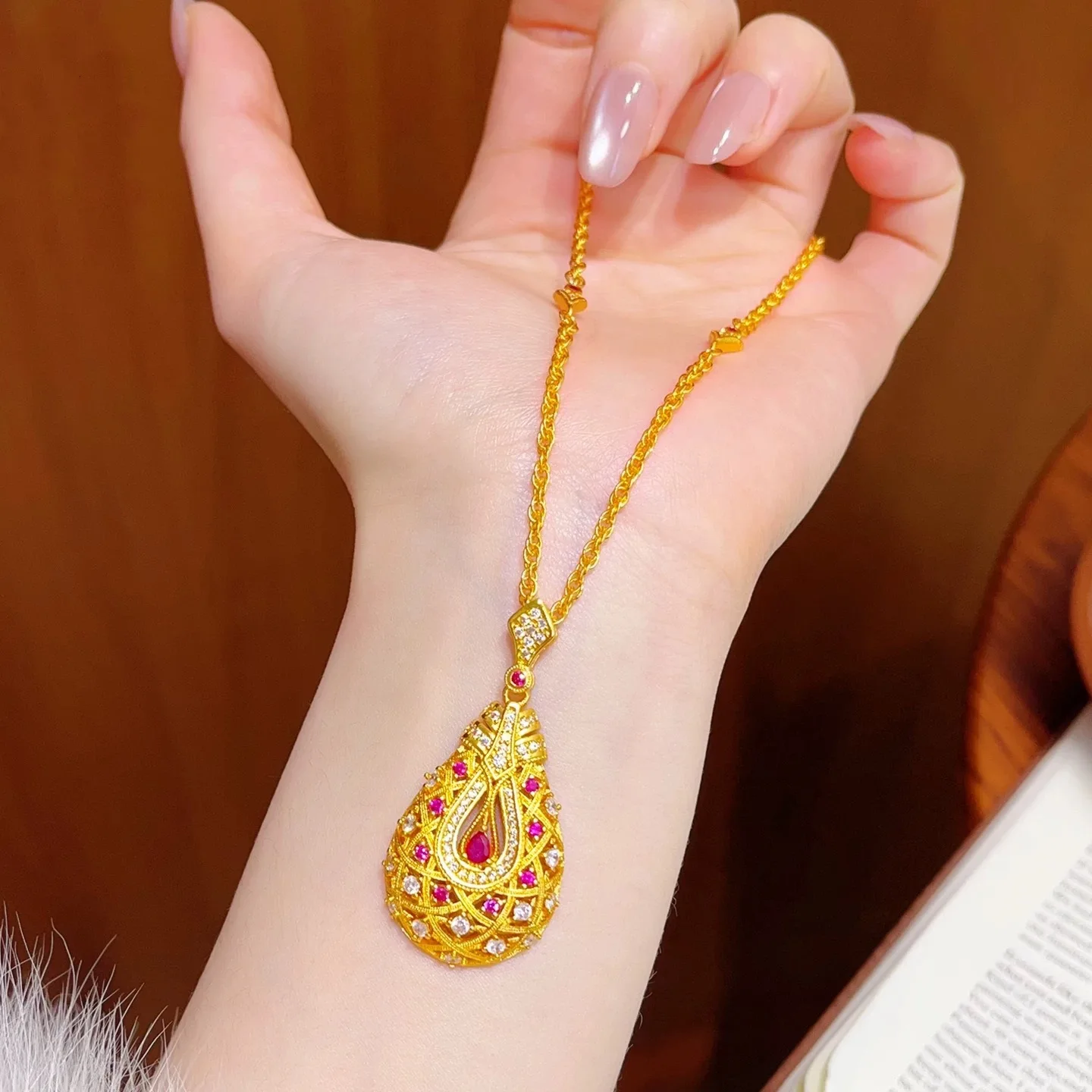 Luxury 24K 9999 Pure Gold real gold Gold shop with silk drill water drop chain women's necklace
