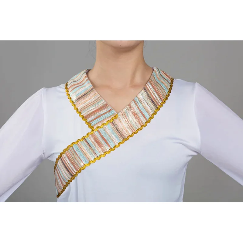 زي أداء الرقص التبتي ، قمم التبت ، زي الرقص العرقي ، ممارسة تنورة متأرجحة كبيرة ، تنورة تبتية ، حدث عرض ،