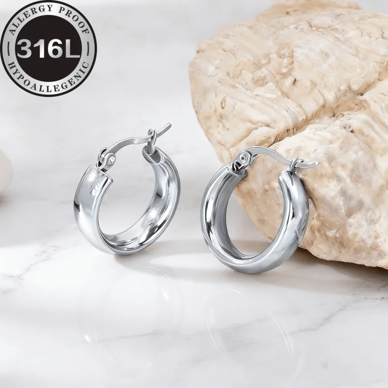 Hypoallergenic stainless steel Silvery earrings, goose egg line round, silver, anti-fading and non-fading, light luxury and