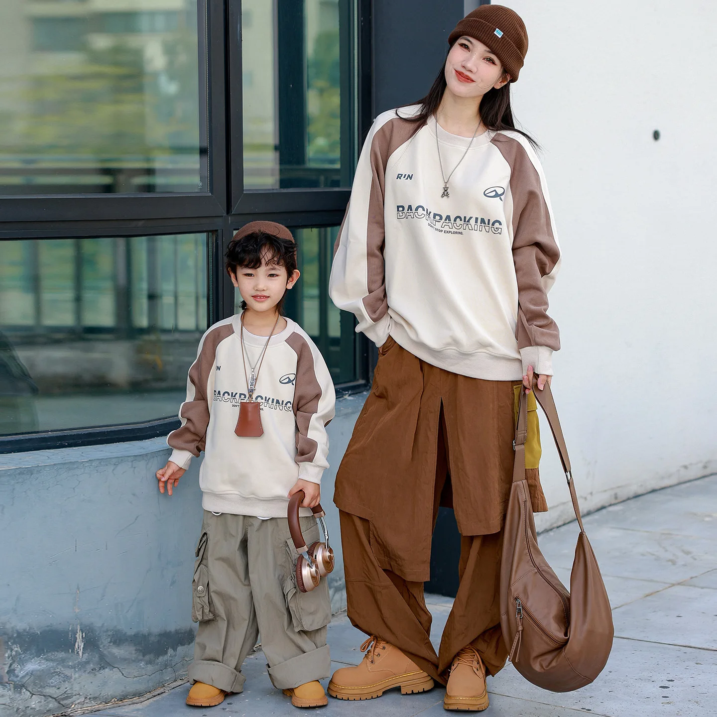 

2026 Family Matching Clothes Mother Son Daughter Father Couple Family Outfits Casual Unisex Pullover Sweatshirts Autumn Winter