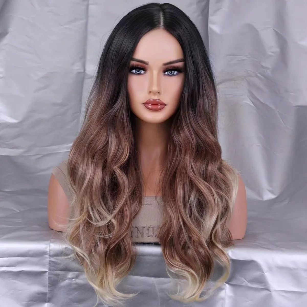 

Wig, full head cover type natural and realistic medium point gradual change brown, European and American wig women