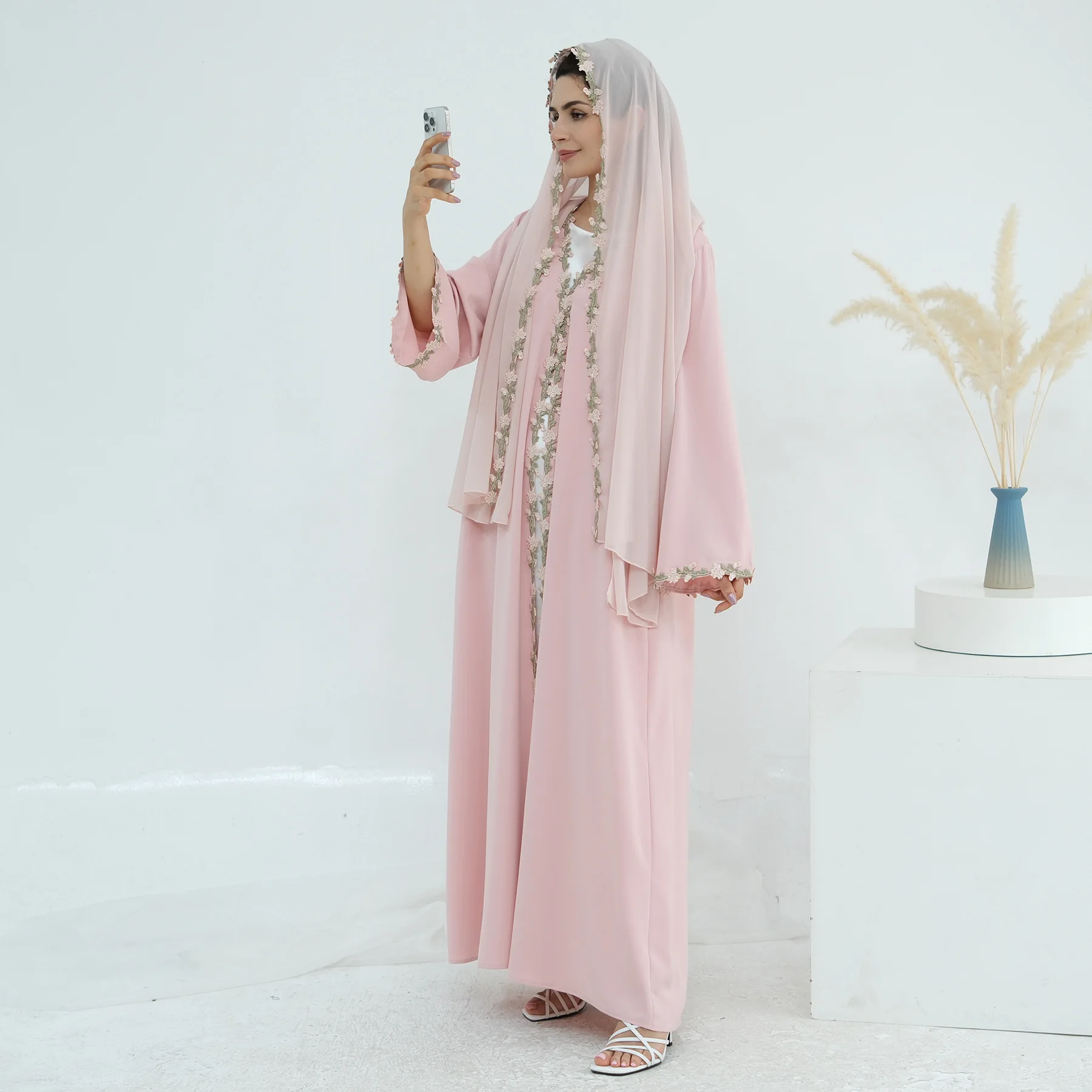 Dubai Bescheiden Abaya Met Sjaal Open Kimono Kaftan Vest Outfit Geborduurde Abaya Hijab Vrouwen Kleding Moslim Jurken Arabische Gewaad
