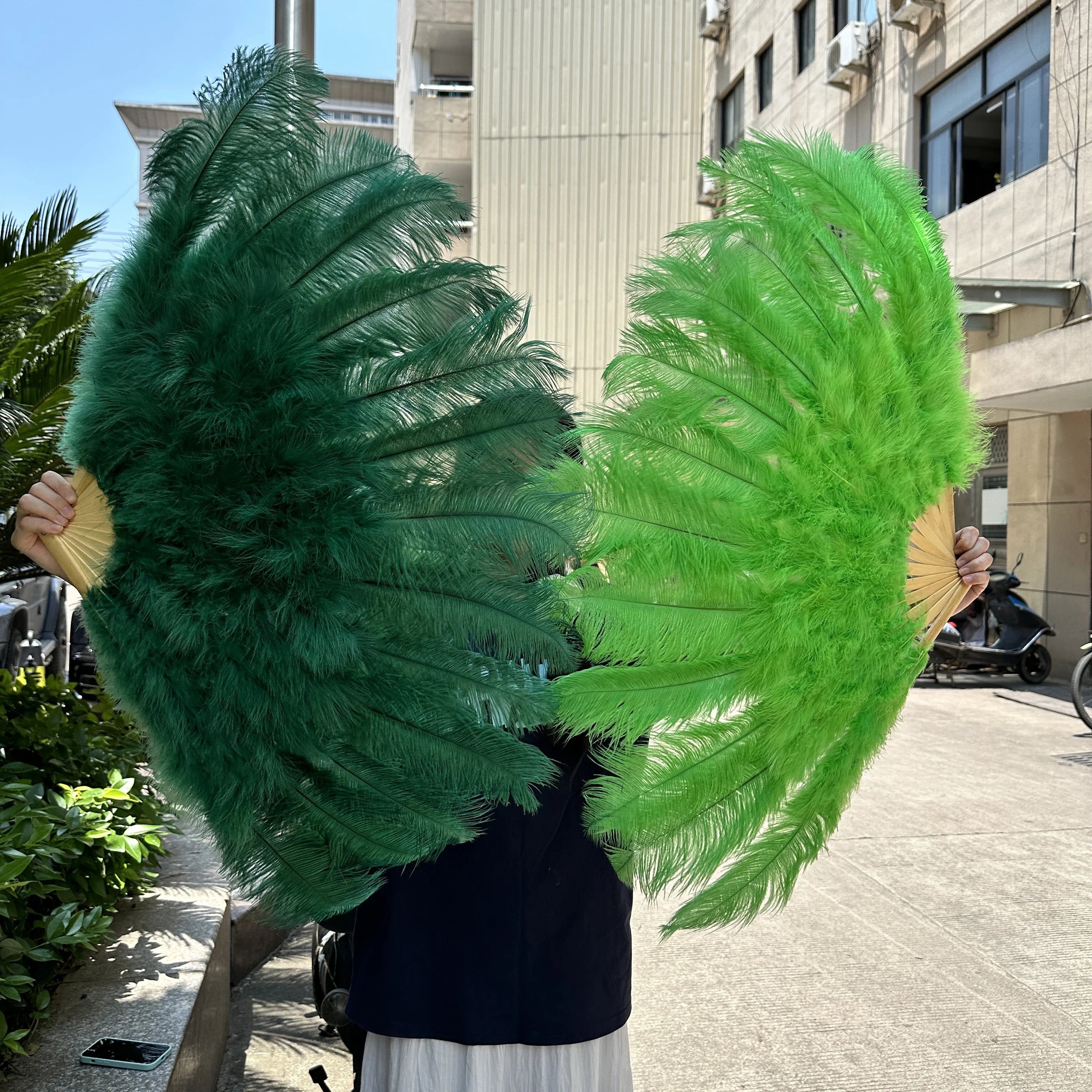 100CM/130CM Green Ostrich Feather Fans Ms.Belly Dancing fan Wedding Halloween Party Stage Show Props Foldable Craft Fans Plumas