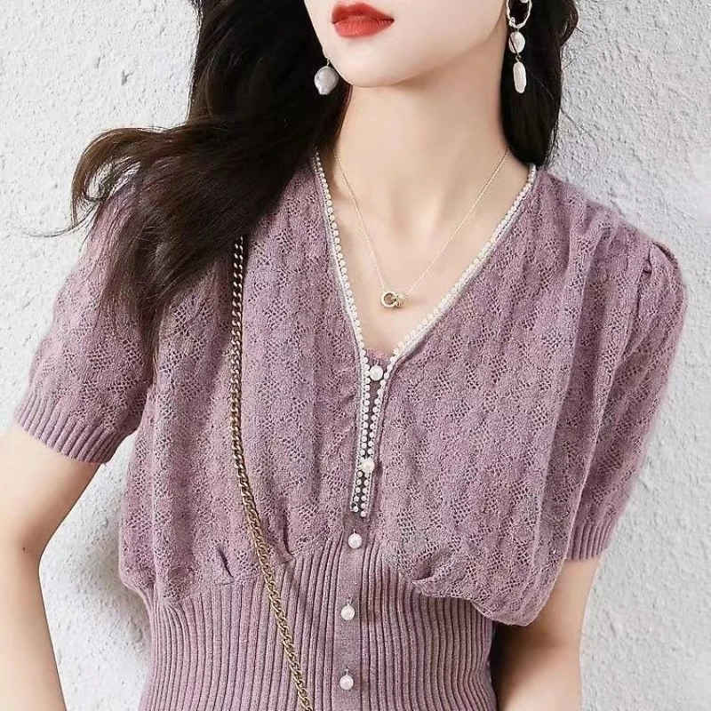 2024 New Summer Korean Fashion Elegance Minimalist Slim Fit Knitted Short Sleeved Solid V-neck Button Zipper Women\'s T-shirt Top