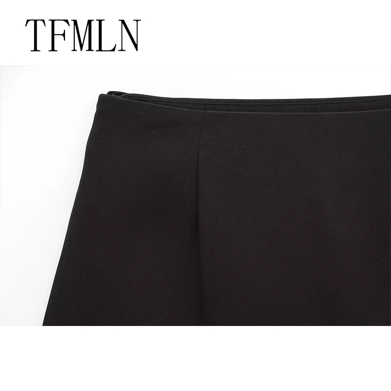 TFMLN ผู้หญิงฤดูร้อนกางเกงขาสั้นกระโปรง 2025 แฟชั่นปุ่มตกแต่งกางเกงขาสั้นกระโปรงวินเทจสูงเอว Streetwear กางเกงขาสั้นกระโปรง