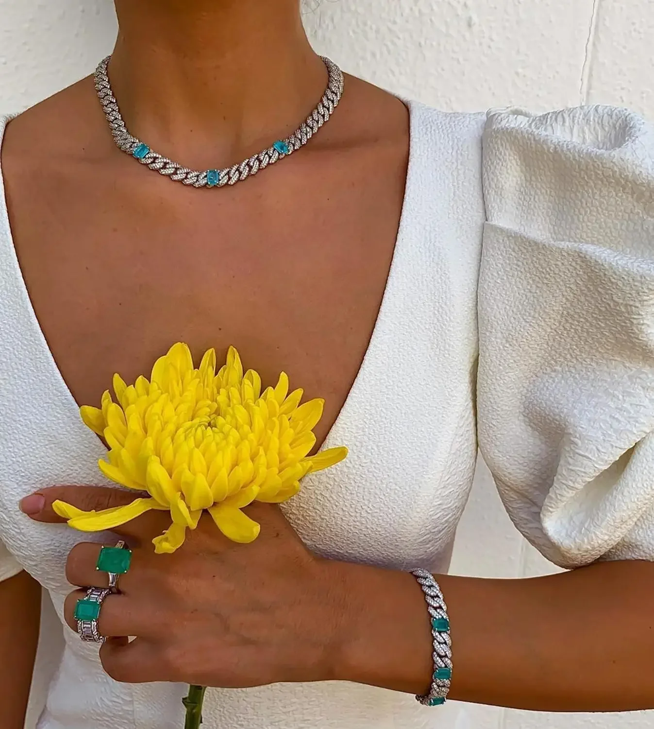 

2024 New Iced out bling hip hop women jewelry 11mm width cz Miami cuban link chain blue square stone cuban choker necklace