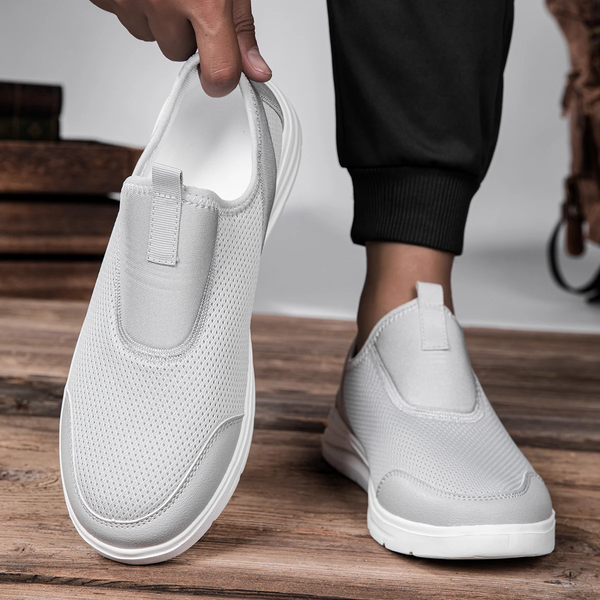 Men's Shoes Soft Soled Summer Breathable Mesh Shoe Non-slip Wear-resistant Casual Low-top Working Outdoor Running Tennis for Men