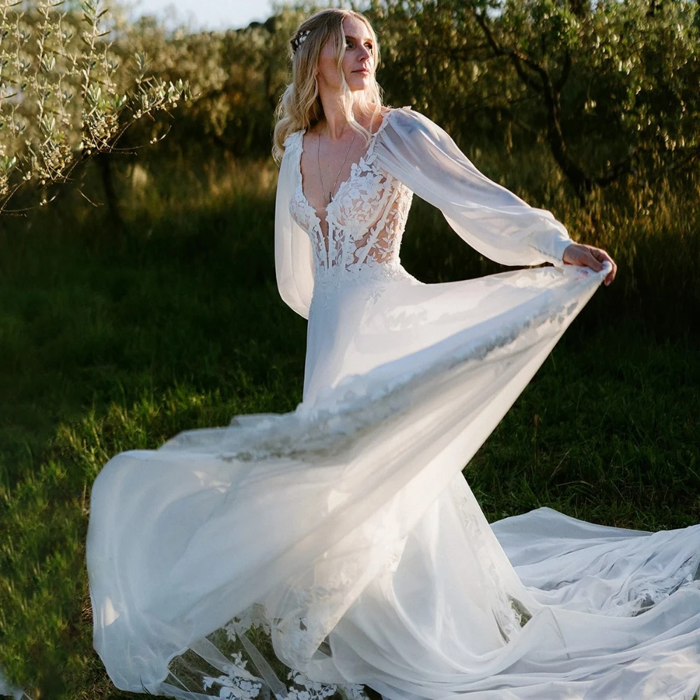 Romantic Long Sleeves A-line Wedding Dresses Sheer Bodice Sweep Train Floral Lace Deep V Neck Bridal Gown vestido de novia