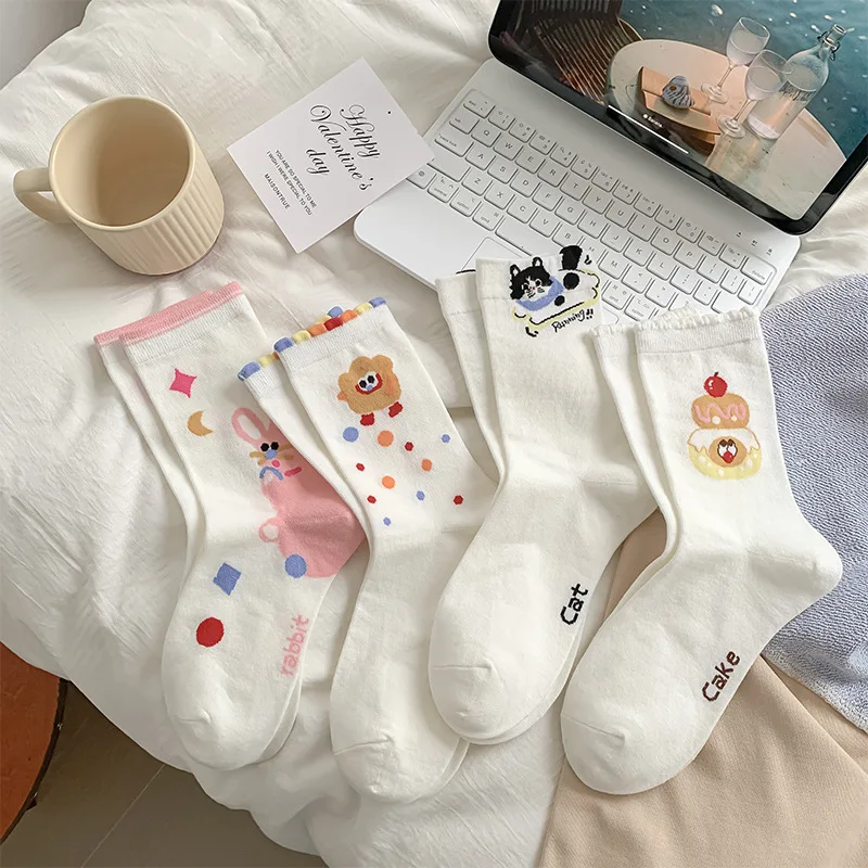 

4 Pairs Women's Socks Comfortable Breathable Cotton Socks For Girl Set Korean Simple Cartoon Cat Cake Cute Kawaii Mid Tube Socks