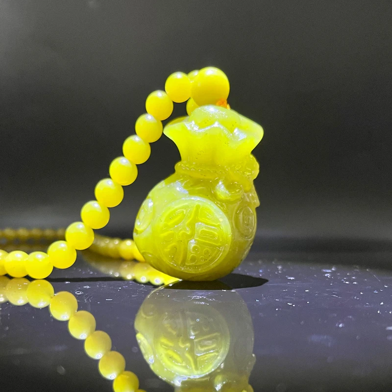 

Натуральный нефритовый кулон Xiuyan - большая сумка для денег, большая подвеска Lucky Pouch с цепочкой из бисера 10 мм