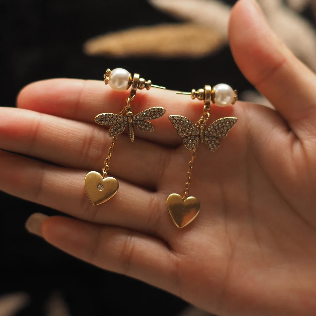 Niche European - American Style Minimalist Commuting Earrings - Butterfly & Dragonfly Inlaid, Luxurious Tassel Design