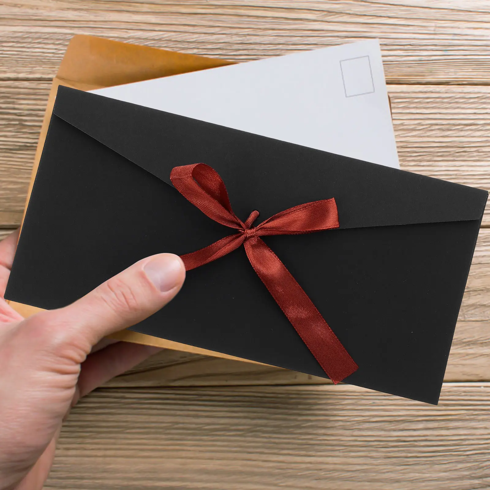 

10 шт. элегантных крафтовых конвертов с текстурированным бантом, универсальные конверты для приглашений на свадьбу, фестиваль, поздравительные открытки
