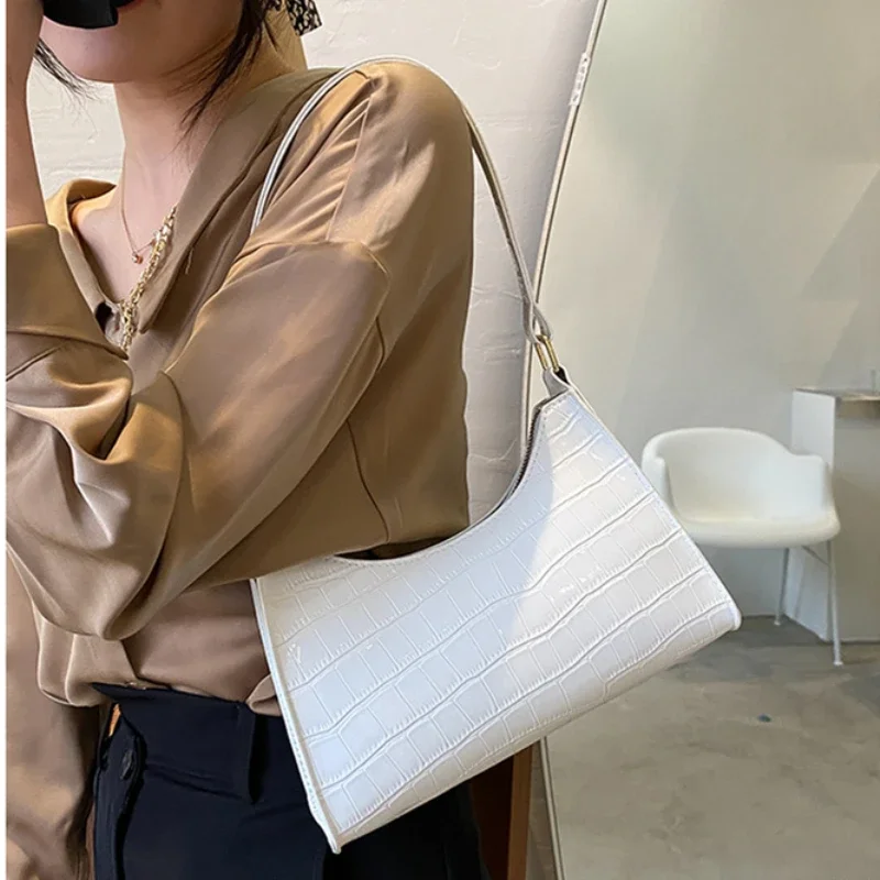 Fashion Exquisite Shopping Bag Retro Casual Women Totes Shoulder Bags Female Leather Solid Color Chain Handbag