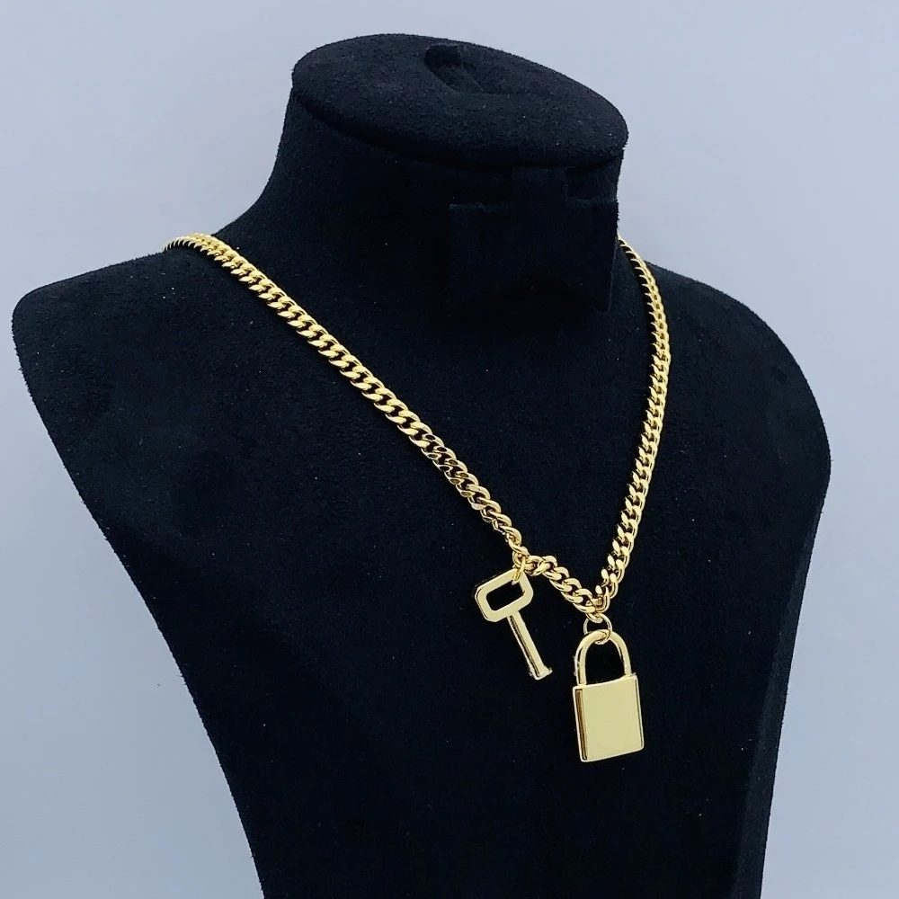 

Ожерелье с подвеской в виде буквы «Любовь» и стразами, новое женское ожерелье 2025г