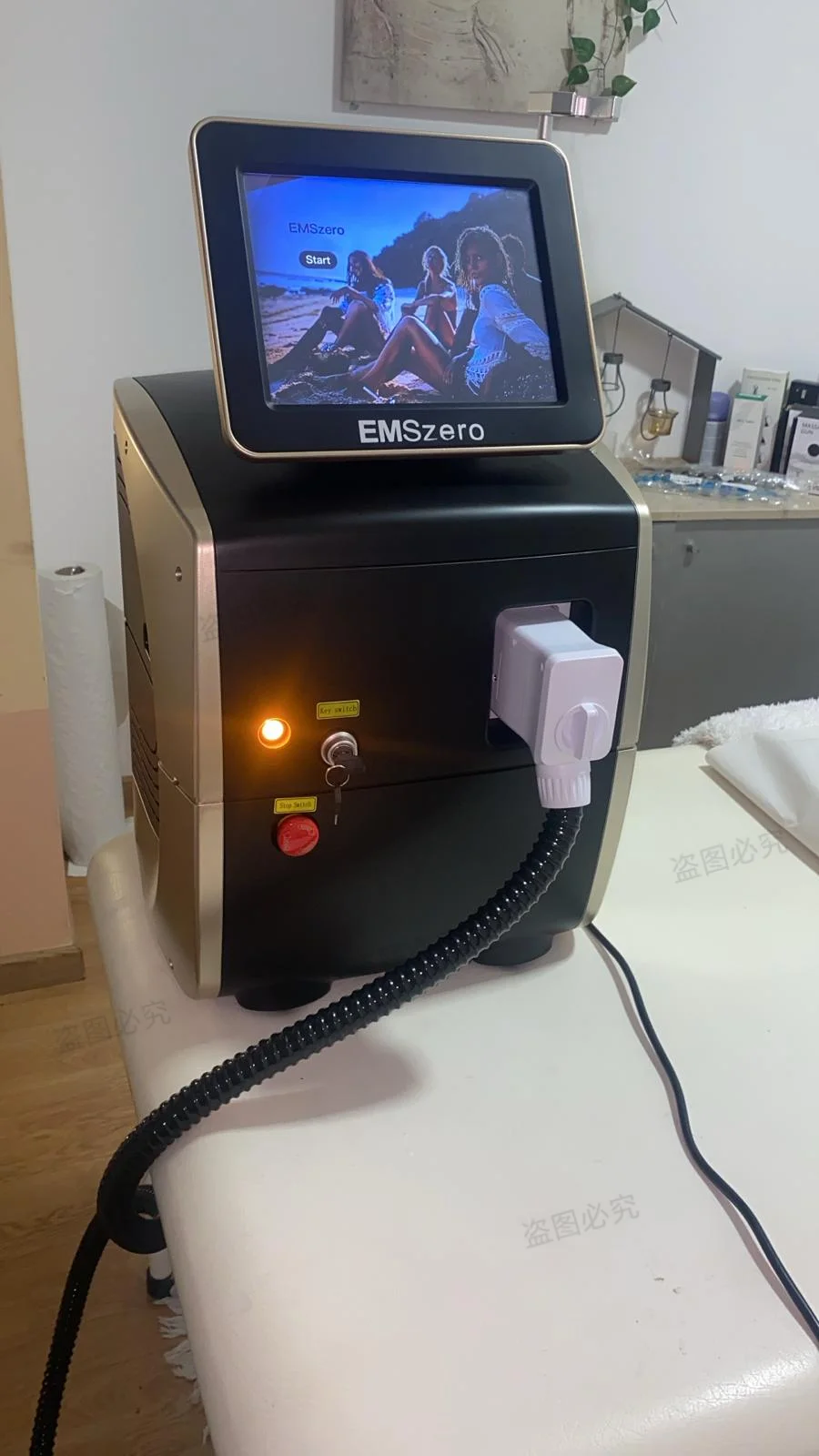 

High Power Diode Laser Hair Removal Device Epilator Triple Wavelength Diode Laser Machine Permanent Hair Removal Depliation