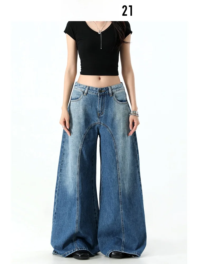 Calça Jeans Feminina Forever 21 Americana Retrô Azul de Perna Larga, Cintura Baixa, Efeito Emagrecedor, Caimento Fluido, Comp...