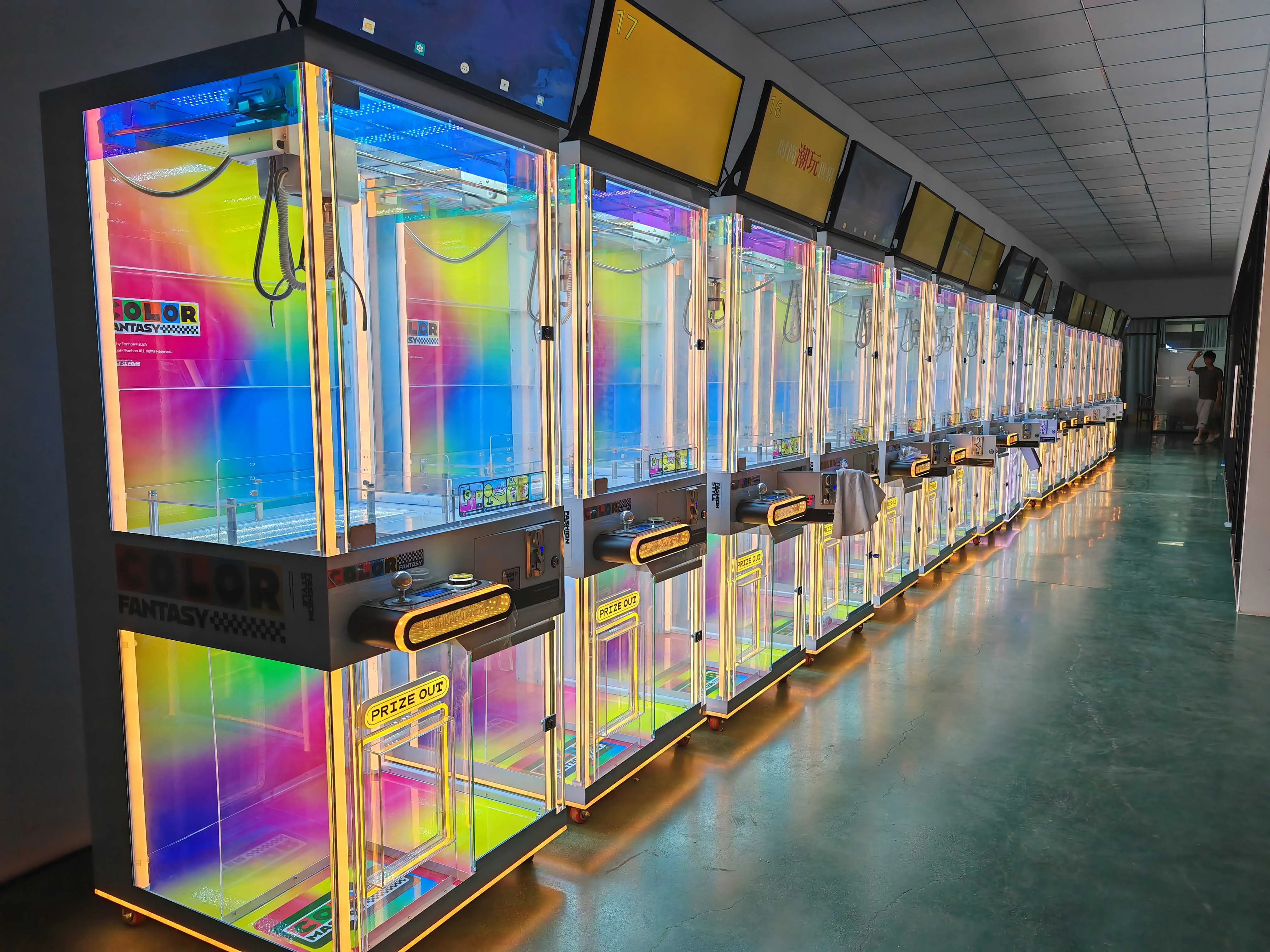 

High-value Transparent Claw Machine, Clear Gift Display, Stimulate Catching Desire