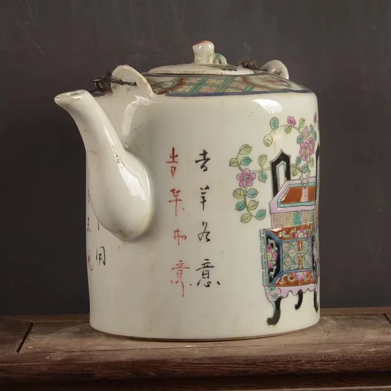 Chinese Famille Rose Porcelain Teapot Qing Tongzhi Bogu Pattern 6.0 inch