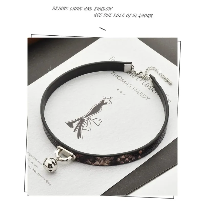 

Snake-patterned leather collar, bell-shaped leather collar collar, women's sexy and fashionable leather collar collar