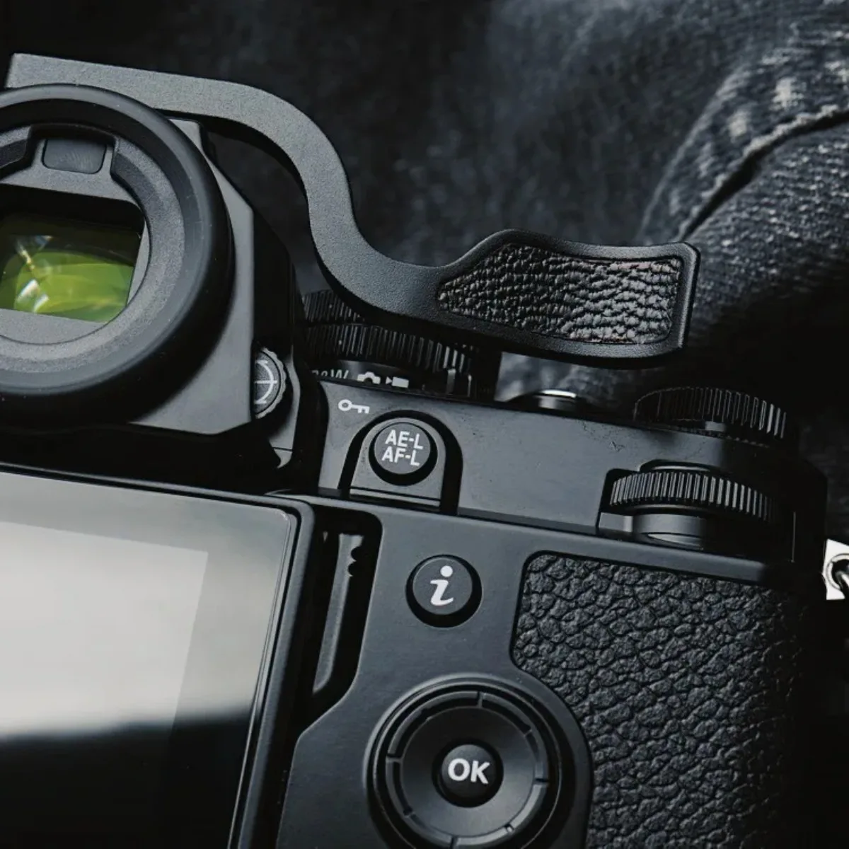 防塵カメラ親指指スキングリップ保護ホットシューカバーキャップ金属アルミハンドルニコン ZF 写真アクセサリー