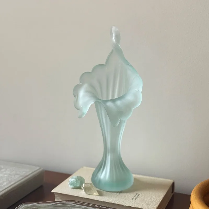 Art Nouveau vintage small-scale flowerware frosted glass vase for living room soft decoration bottle