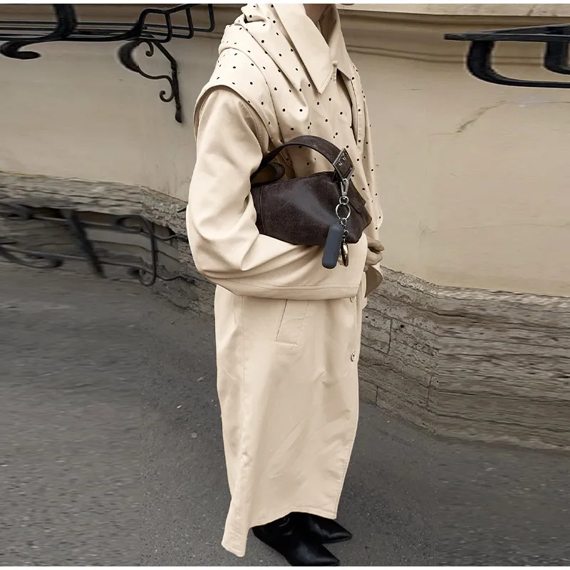 Solider Trenchcoat mit gepunktetem Futter, doppelseitiger Cape-Jacke mit Gürtel, tailliert, mit Knöpfen, Herbst 2026, Damenmode, Streetwear-Jacke – Detail 4