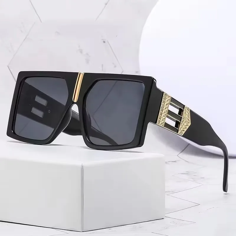 

Diamond Rhinestone Square Frame Sunglasses Men Women Fashion Vintage Classic Design Driving Big Black Sun Glasses Eyewear 2025