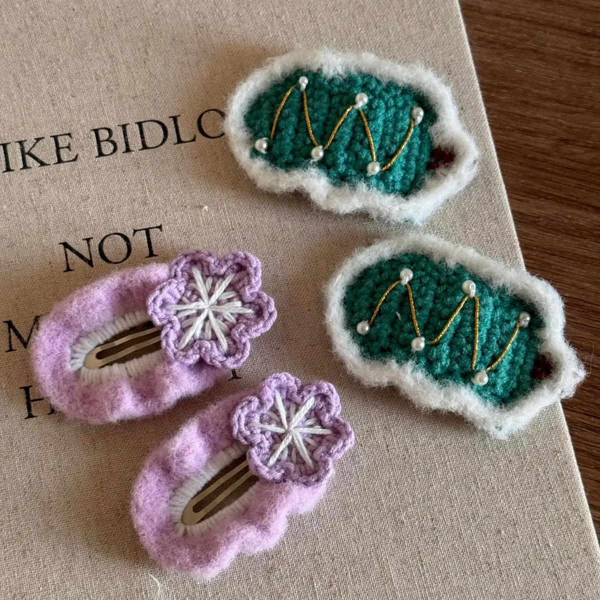 

Cute Knitted Christmas Reindeer Sock Hair Clips for Kids Festive Holiday Side Bang Barrettes BB Clips Toddler Daily Accessory