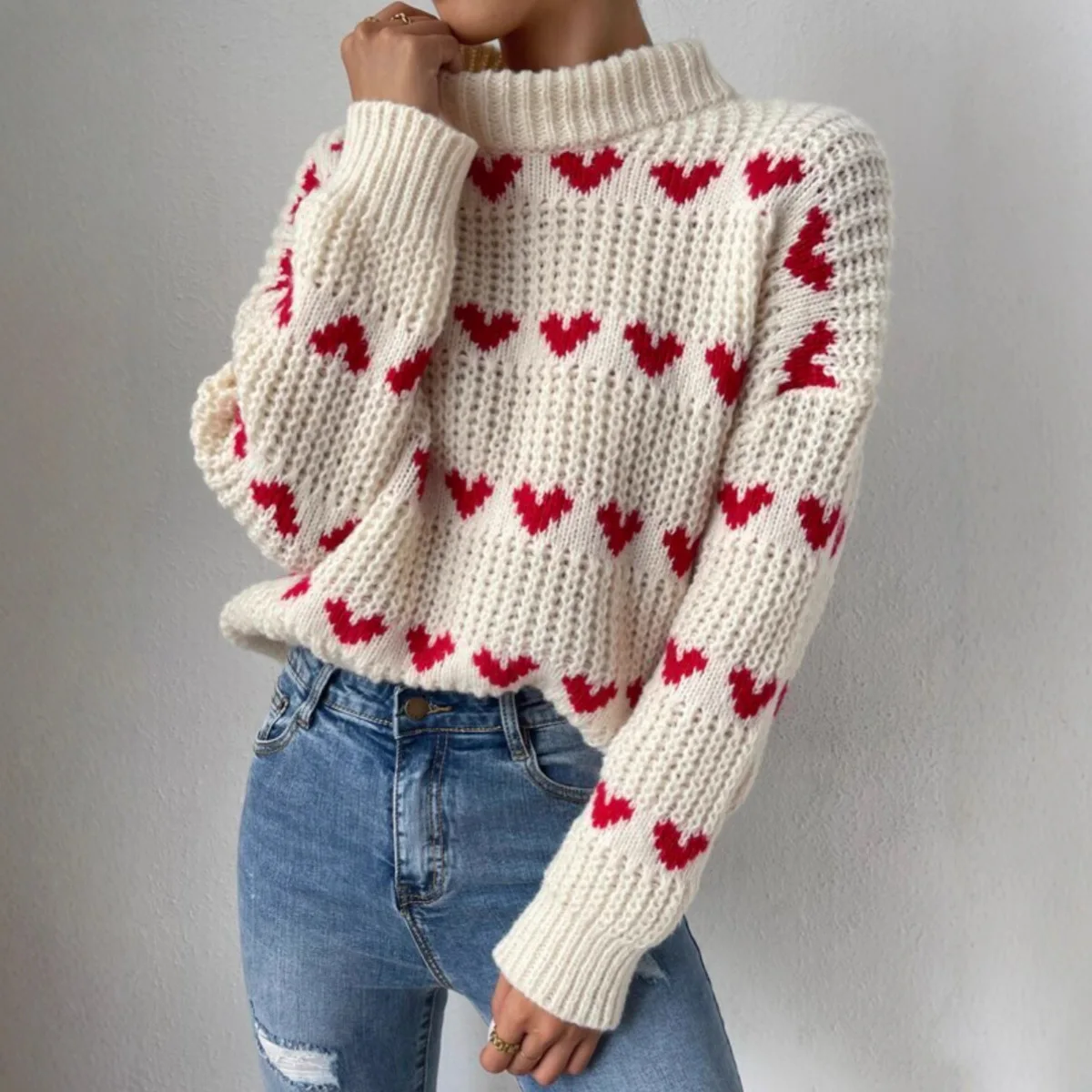 

2026 Women's New Fashion Basic Style Versatile Commuting Casual Comfortable Loose Love Hook Pattern Pullover Women's Sweater