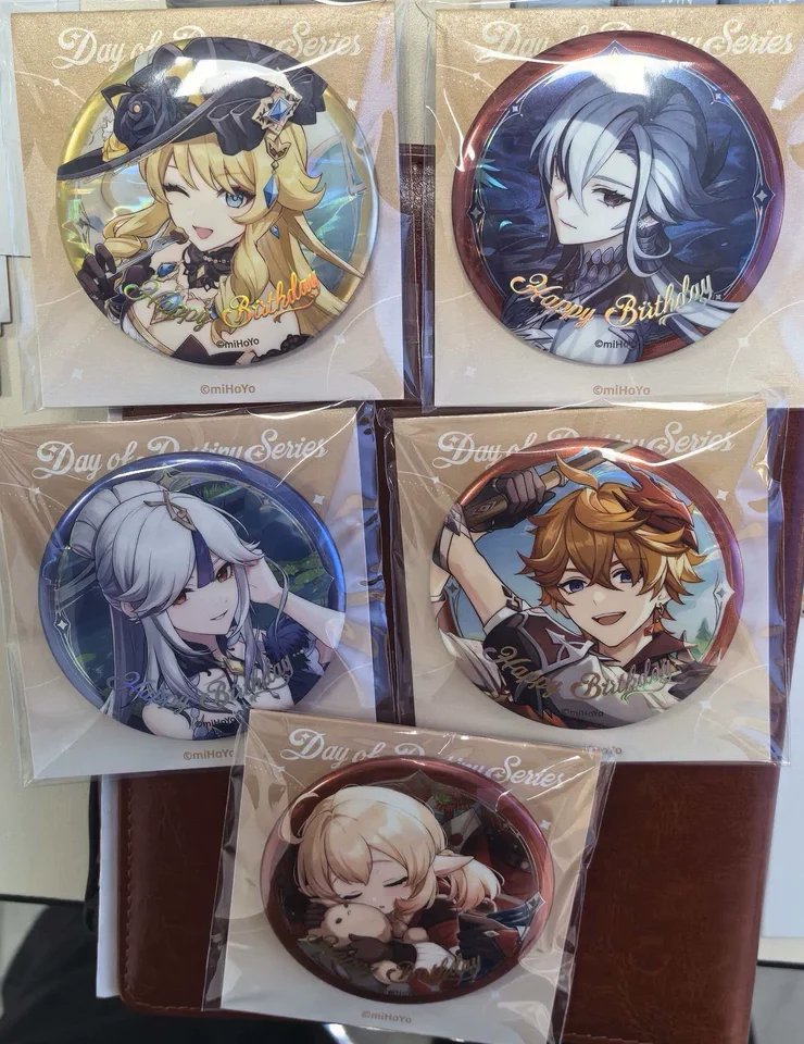 Insignias de hojalata de la serie The Given Day de Genshin Impact Albedo Yanfei, productos oficiales de calidad para cosplay, exquisitos regalos de recuerdo
