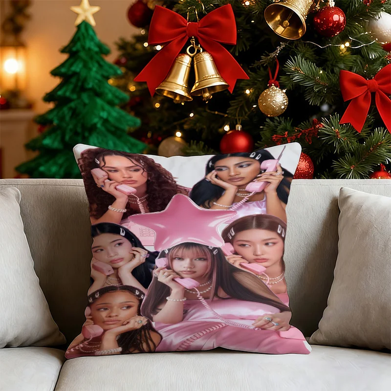 1 Stück KATSEYE Kpop Girl Group Kissenbezug, Polyester 2D Doppelseitiger Druck, Y2K Pink Phone Baddie Collage Art, Fan-Heimdekoration Geschenk