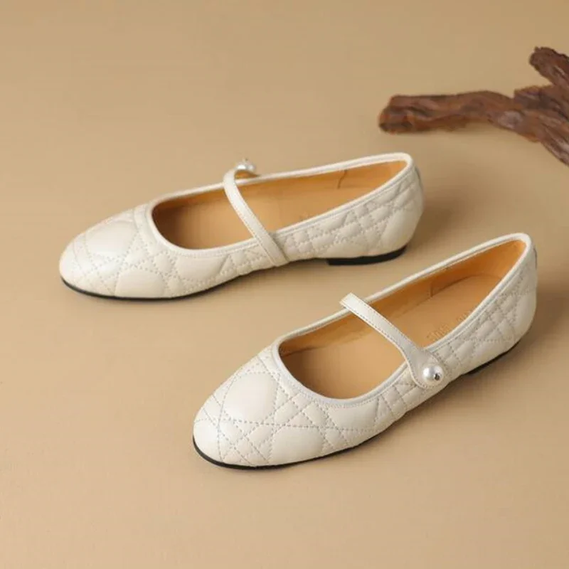 Sandalias blancas con hebilla de perla única para mujer, sandalias de tacón cuadrado con cabeza redonda, zapatos de mujer estilo Mary Jane de hilo Vintage