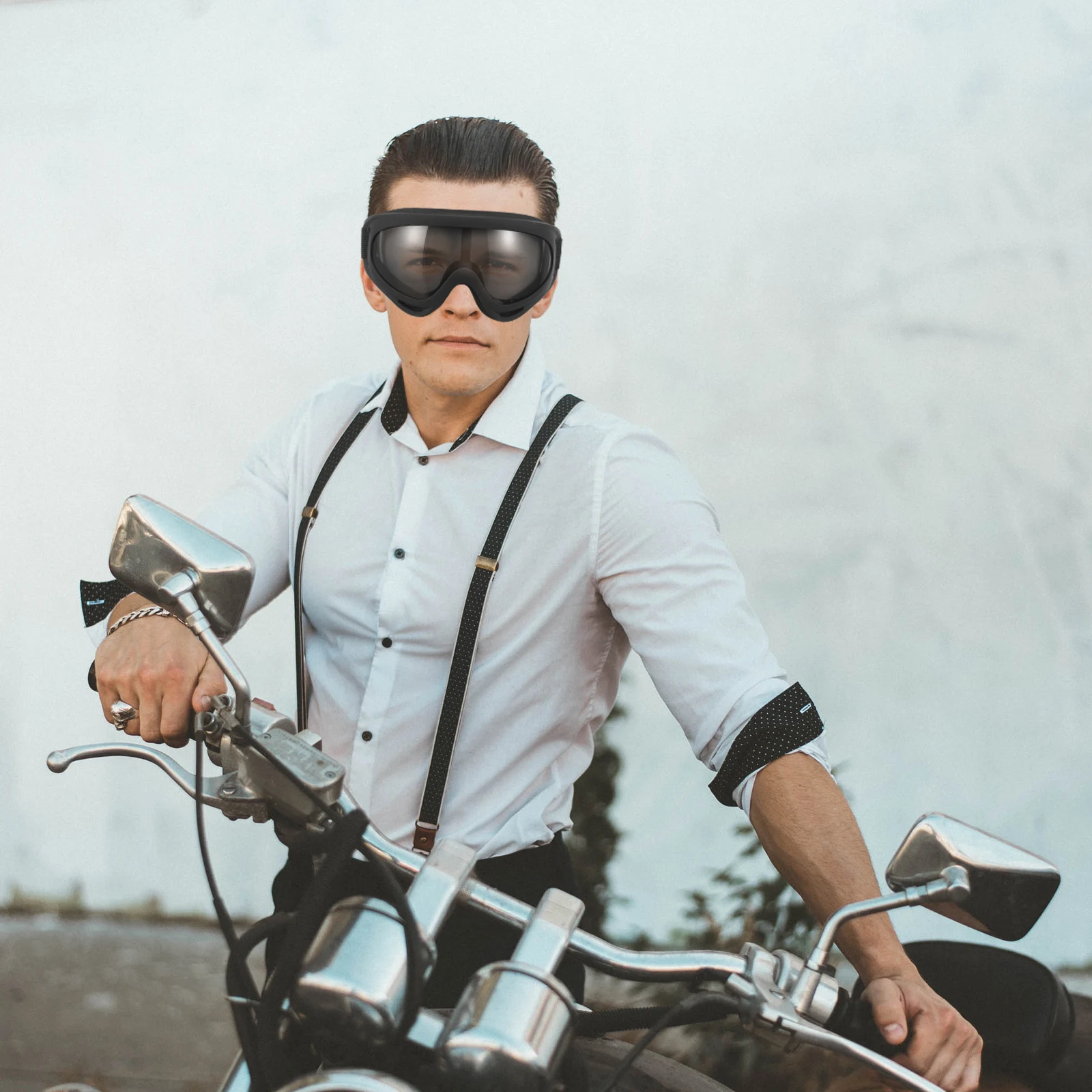 

1Pair Windproof Goggles Cycling Motorcycle Skiing Sports Riding Protective Clear Lens Outdoor Use Motorcycle Accessories