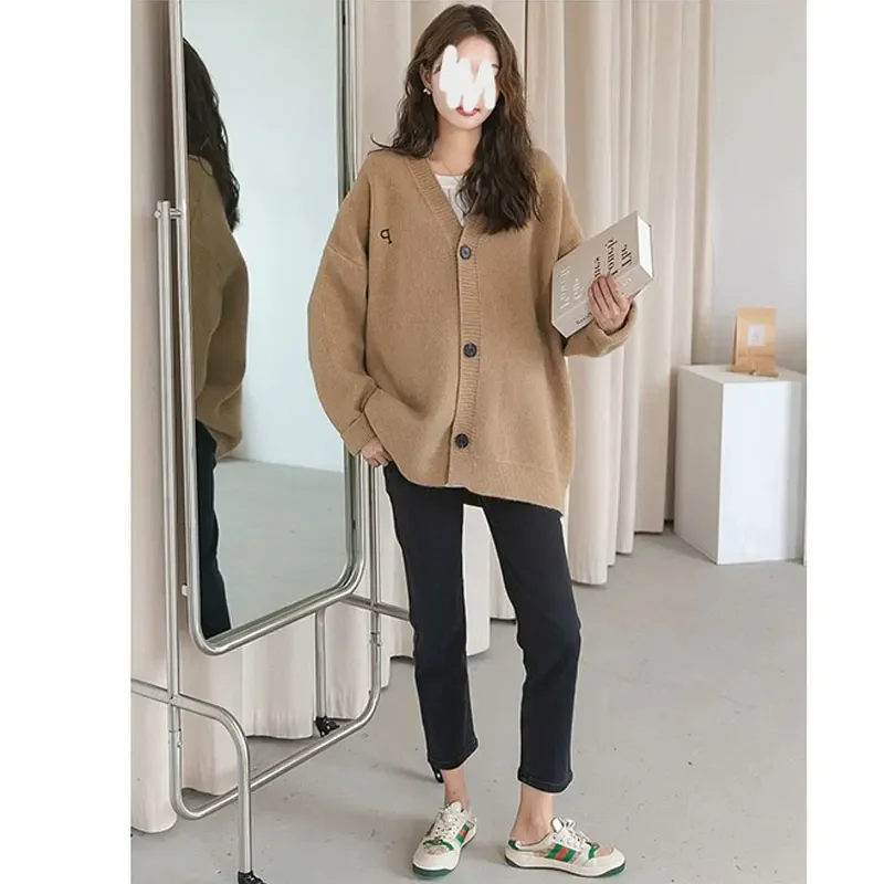 Winter Vintage Maternity Sweater Long Sleeve Button Fly Plus Size Pregnant Woman Knitted Coats Loose Casual Pregnancy Cardigans